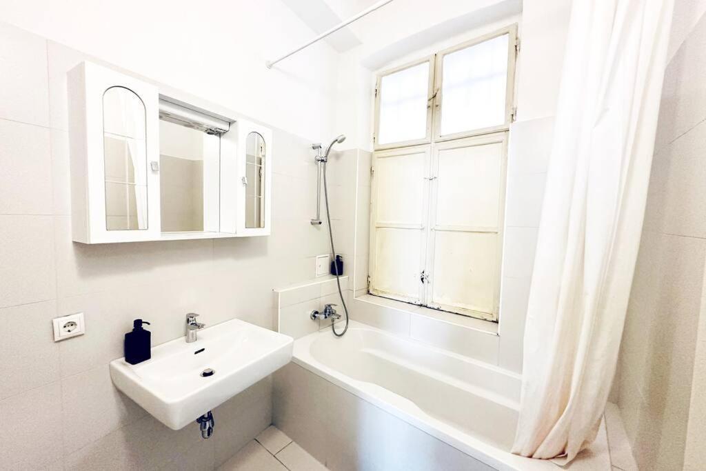 Best Location - Cozy City Centre Apartment Wien Eksteriør bilde